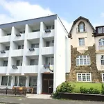 Am Asenberg Otel 3*