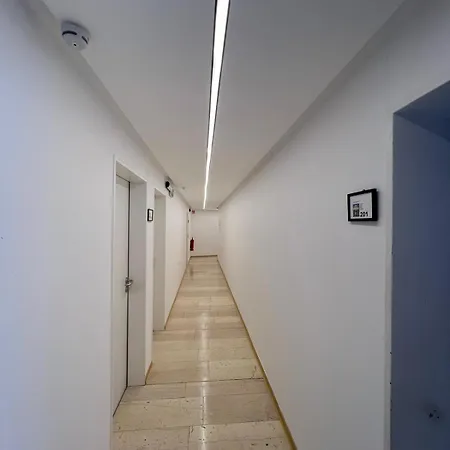 Hafez Hotel 2*