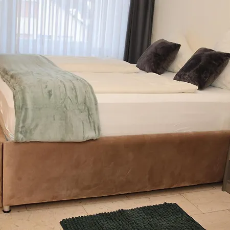 Hafez Hotel