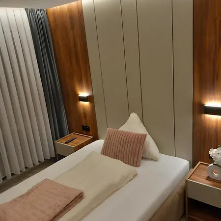 哈菲兹酒店 酒店 巴特萨尔茨乌夫伦