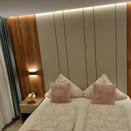 Hafez Hotel