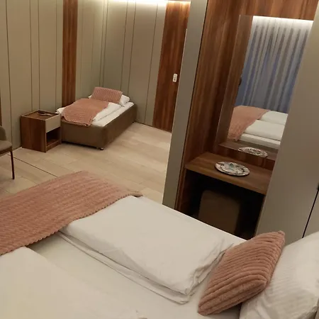 Hafez Hotel 2*