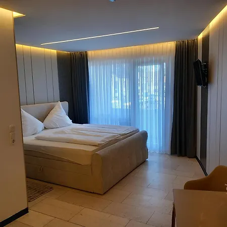 Hafez Hotel 2*
