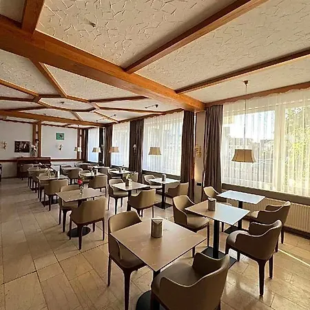 Am Asenberg - - Naehe Messe, Schnelles Wlan, Freie Parkplaetze, Hotel