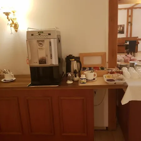 Hafez Hotel