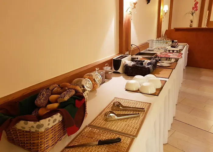 Am Asenberg Hotel 2*